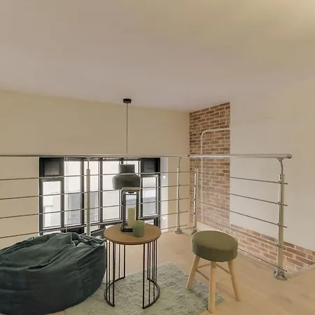 Loft Design For 4 People In Heart Of Apartment *