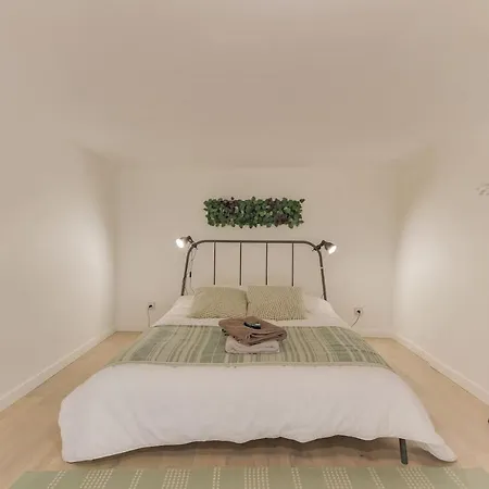 Loft Design For 4 People In Heart Of Apartment
